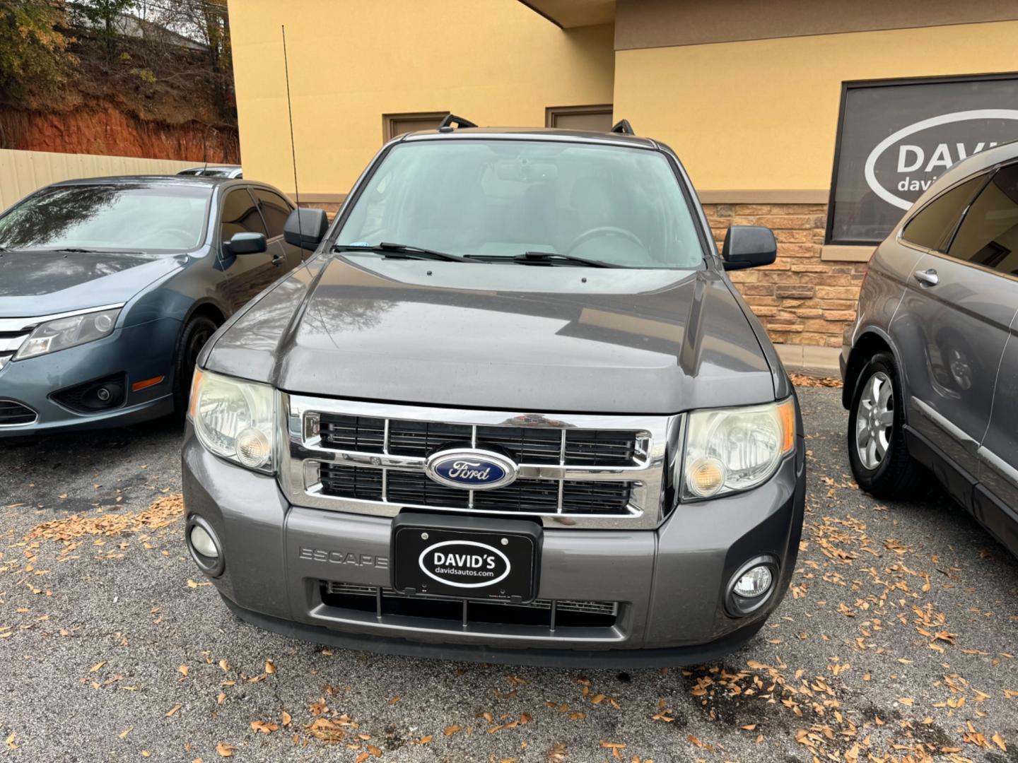 2011 Gray Ford Escape (1FMCU0DG2BK) , located at 307 West Marshall Avenue, Longview, TX, 75601, (903) 753-3091, 32.500828, -94.742577 - Photo#2